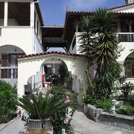 Villa Maria Chrani Luaran gambar